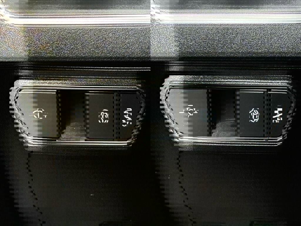 Used 2025 Kia K4 LXS image 20