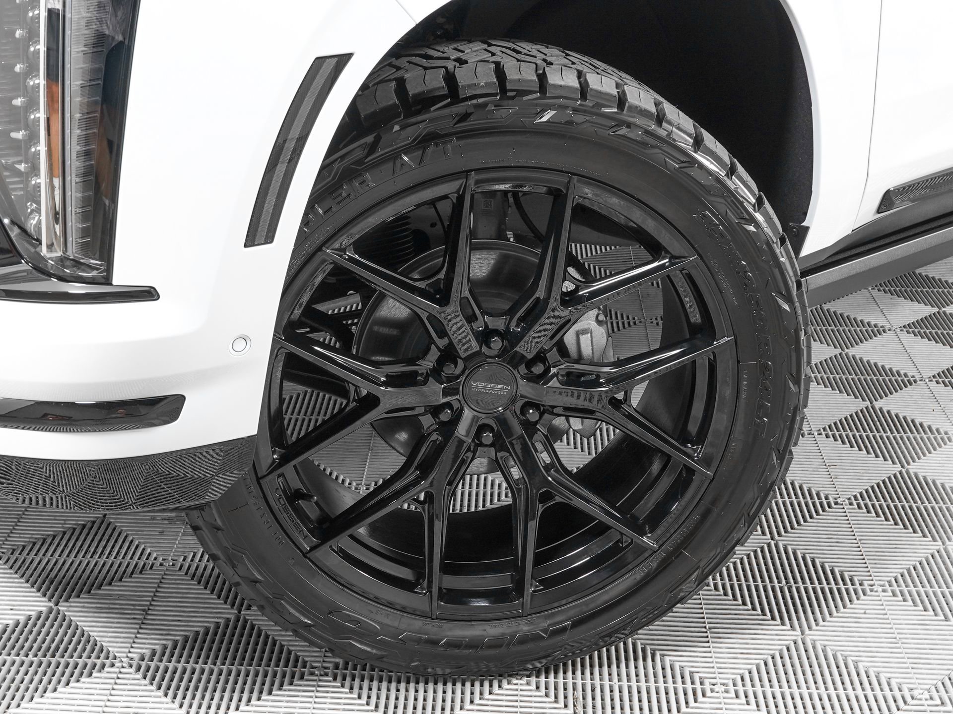 Used 2026 Cadillac Escalade Platinum Sport w/ LPO, Floor Liner Package image 35