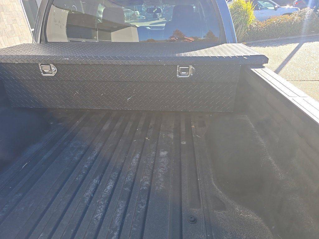 Used 2016 Toyota Tundra SR5 w/ SR5 Upgrade Package image 12