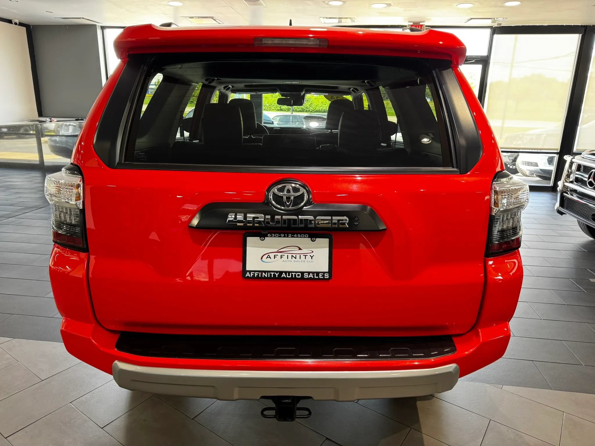 Used 2024 Toyota 4Runner TRD Off-Road Premium w/ Moonroof Package AWD/4WD image 4