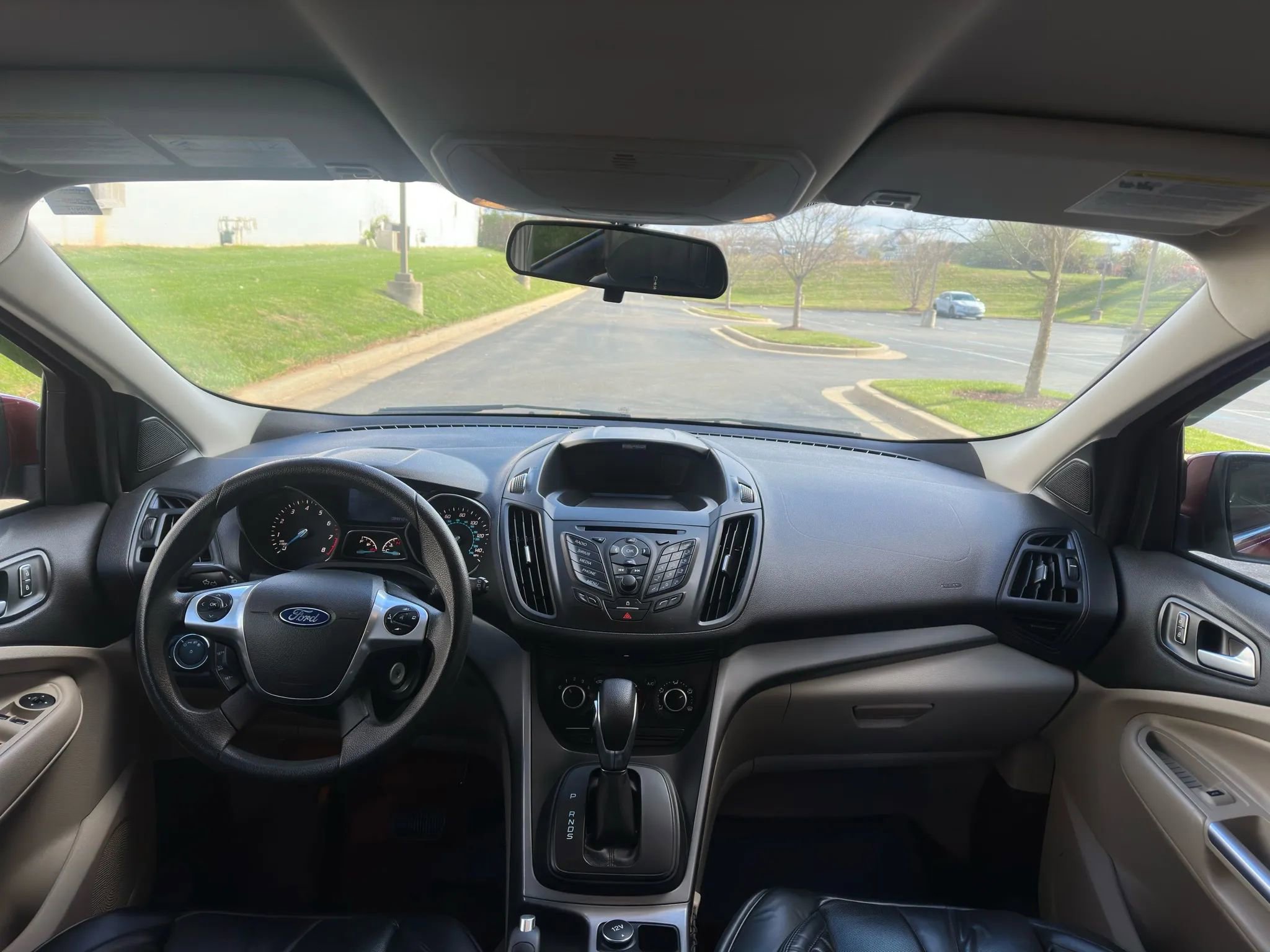 Used 2015 Ford Escape SE image 18