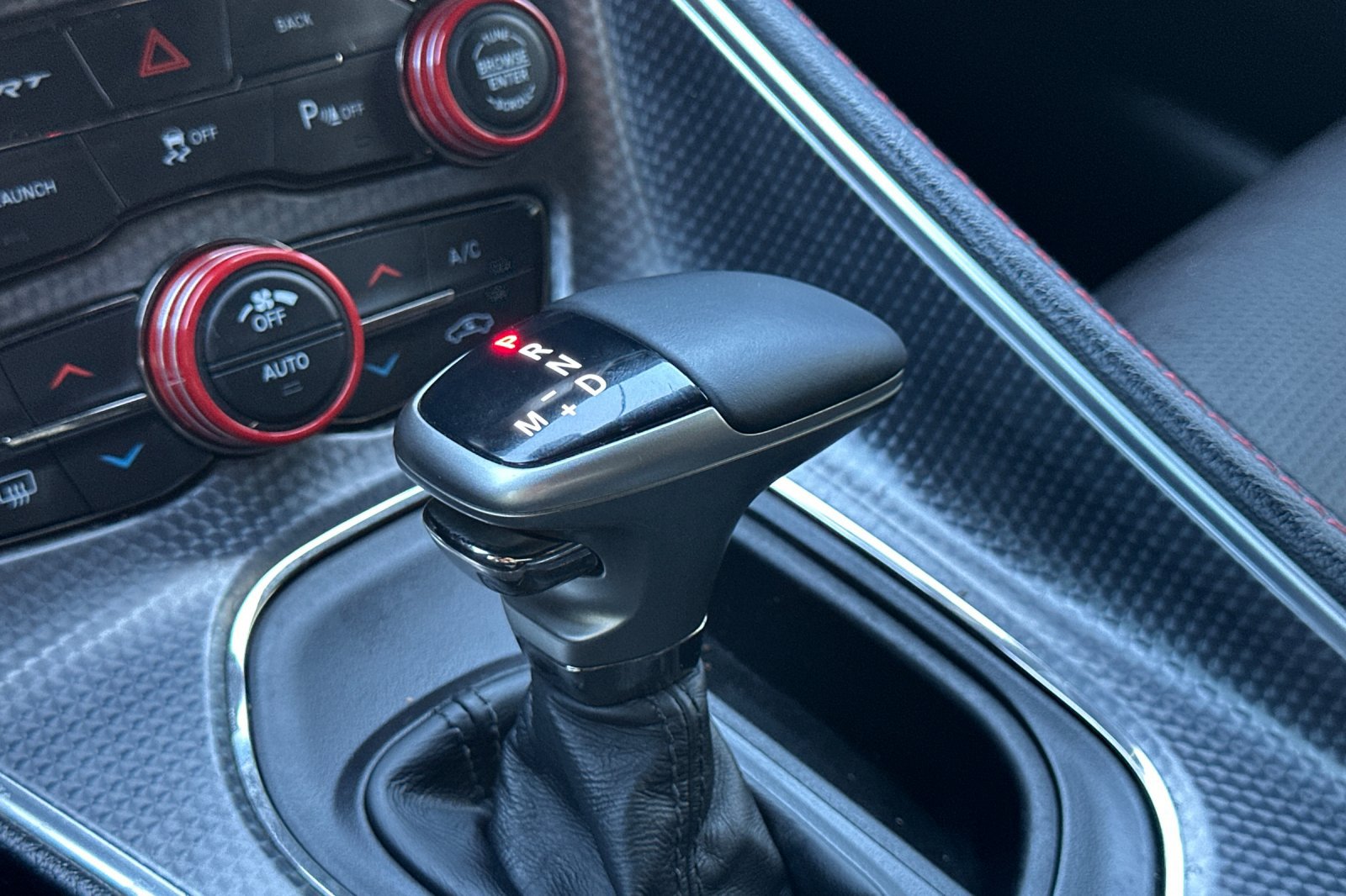 Used 2016 Dodge Challenger SRT Hellcat RWD image 32
