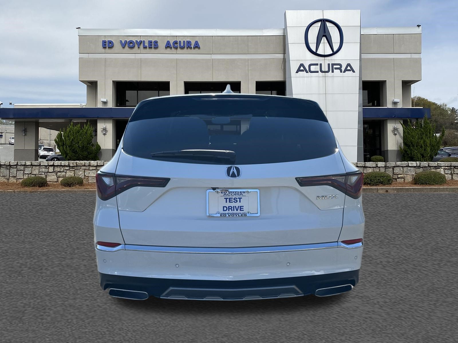 Certified 2026 Acura MDX w/ Technology Package FWD image 6