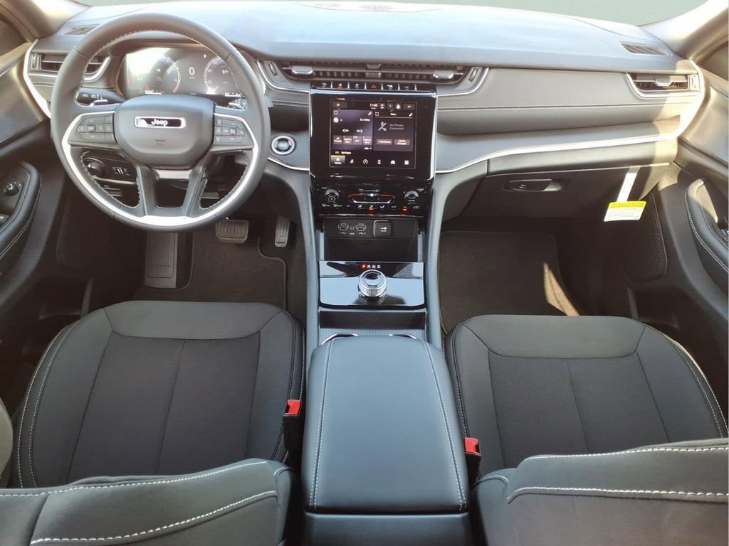 New 2026 Jeep Grand Cherokee Laredo RWD image 13