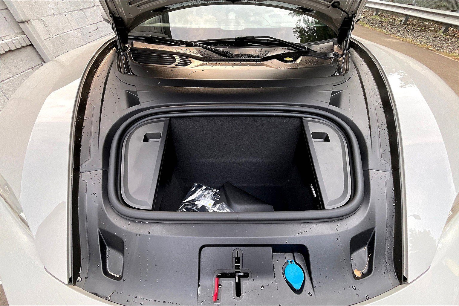 New 2025 Porsche Taycan Turbo AWD/4WD image 11