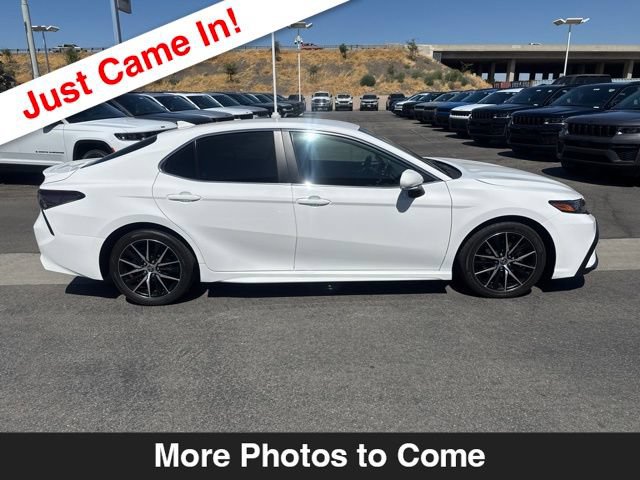 Used 2023 Toyota Camry SE w/ Convenience Package FWD image 7
