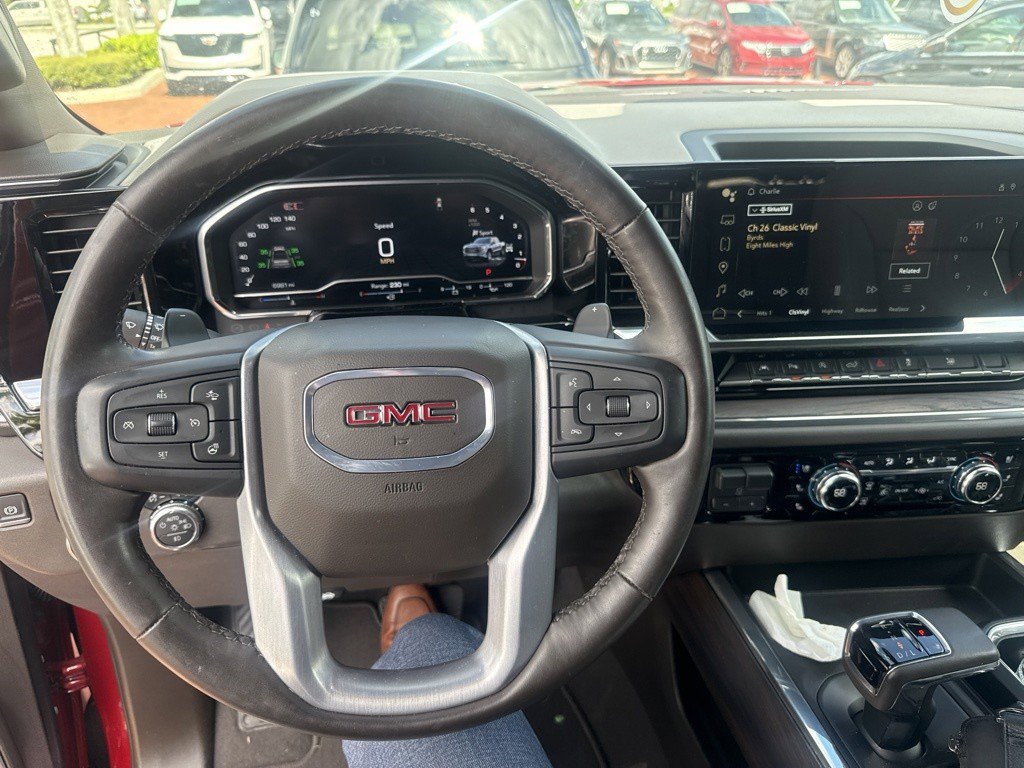 Used 2024 GMC Sierra 1500 SLT w/ SLT Premium Plus Package AWD/4WD image 4