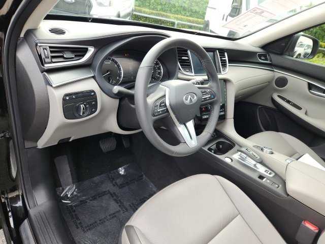 Used 2025 INFINITI QX50 Luxe image 23