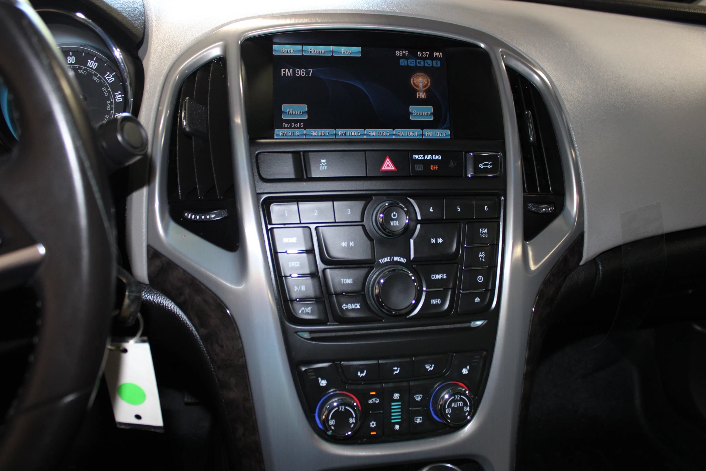 Used 2015 Buick Verano w/ Comfort Package FWD image 15