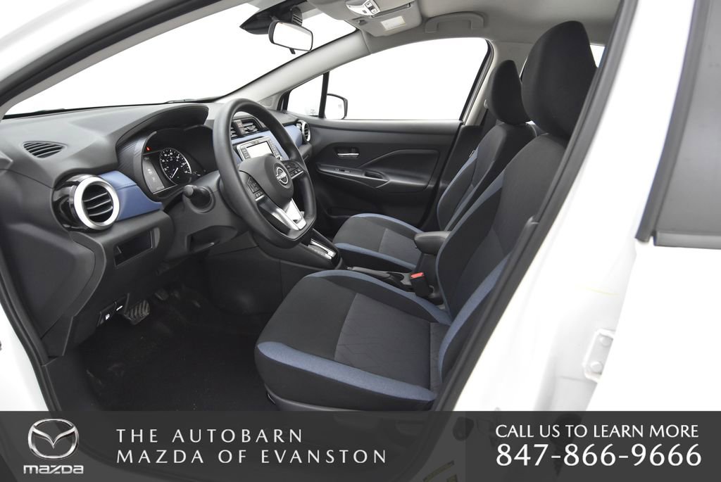 Used 2024 Nissan Versa SV w/ Trunk Package image 21