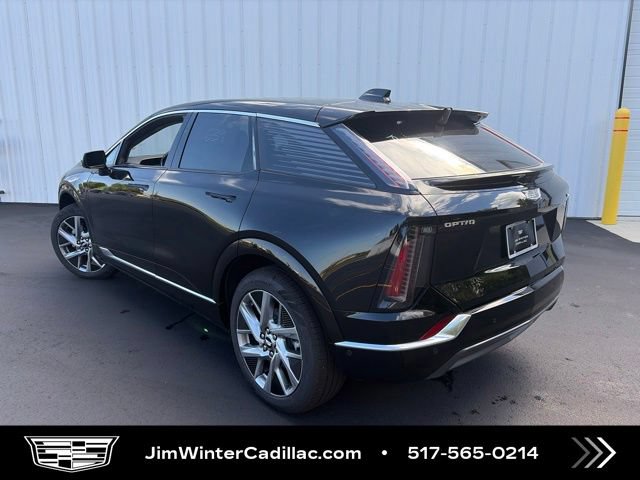 New 2027 Cadillac Optiq Luxury w/ LPO, Floor Liner Package AWD/4WD image 6