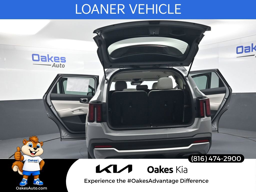 Certified 2026 Kia Sorento S FWD image 55