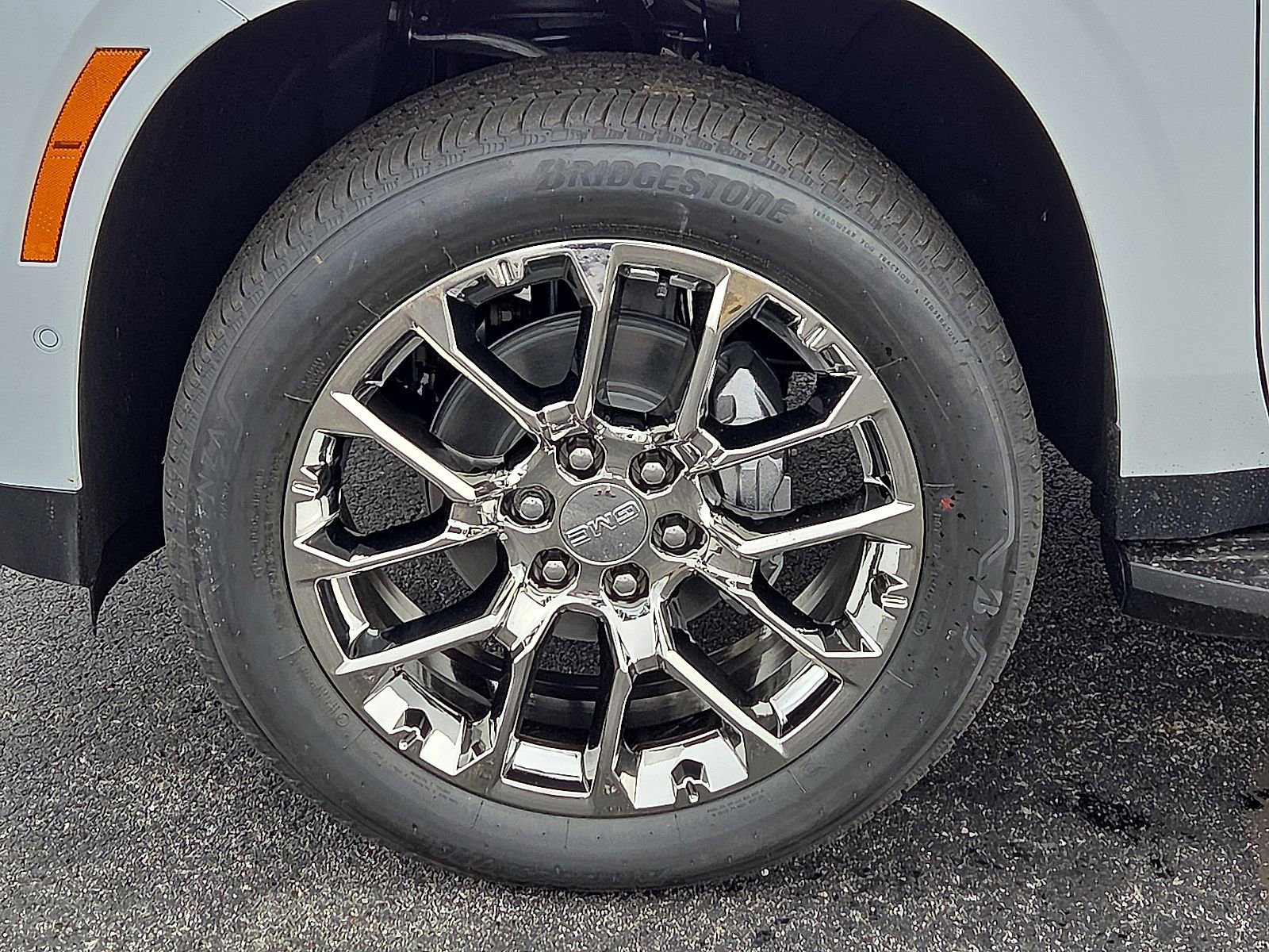 New 2026 GMC Yukon XL Denali image 7