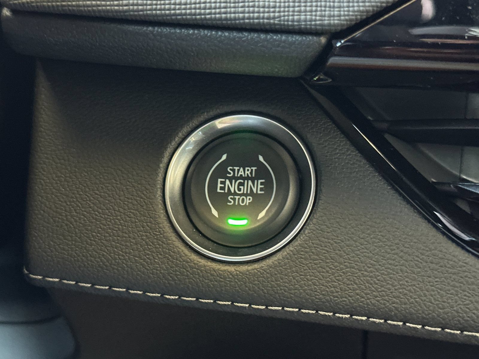 New 2026 Buick Enclave Sport Touring w/ Power Package FWD image 24