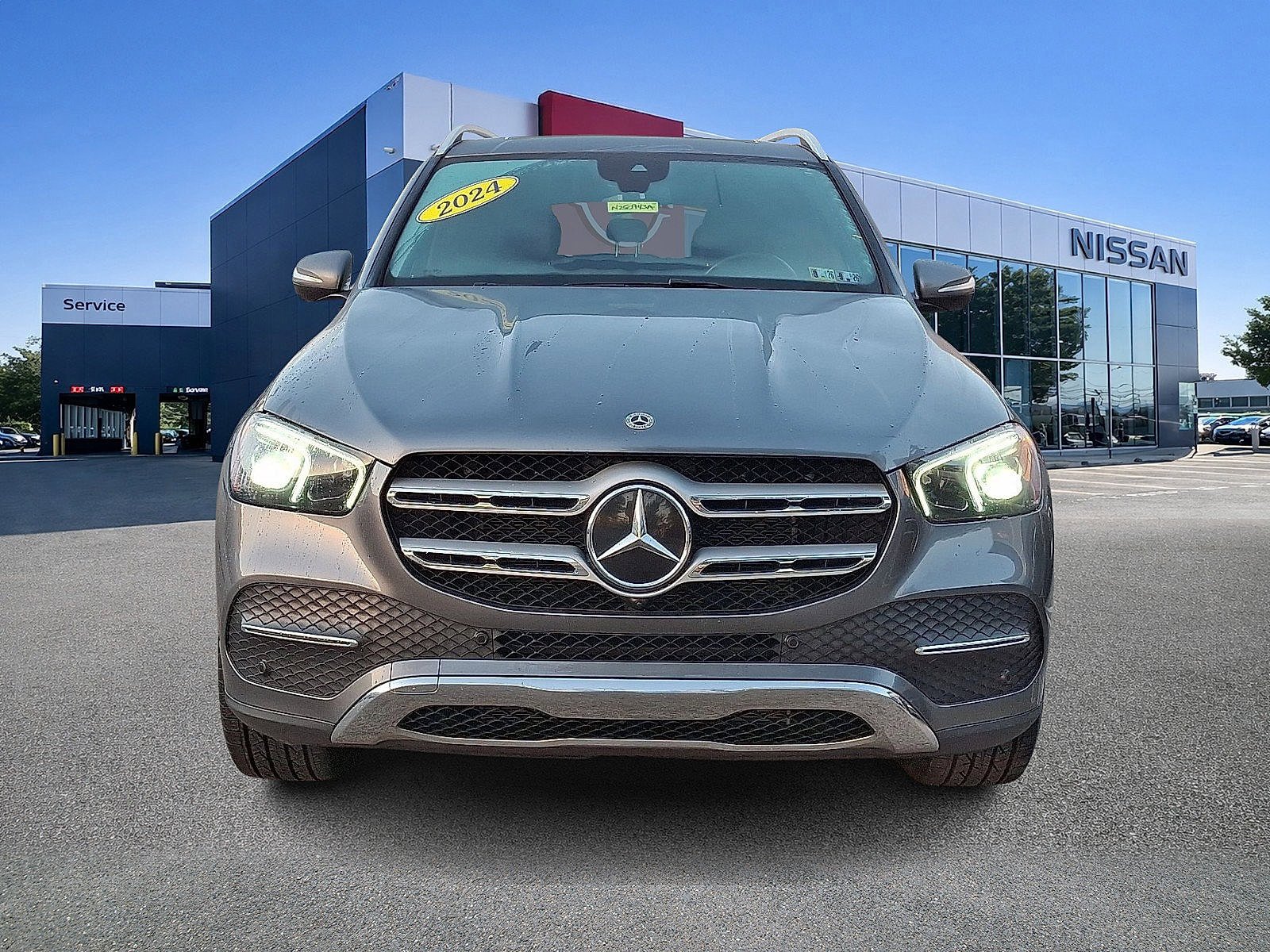 Used 2022 Mercedes-Benz GLE 350 4MATIC image 2