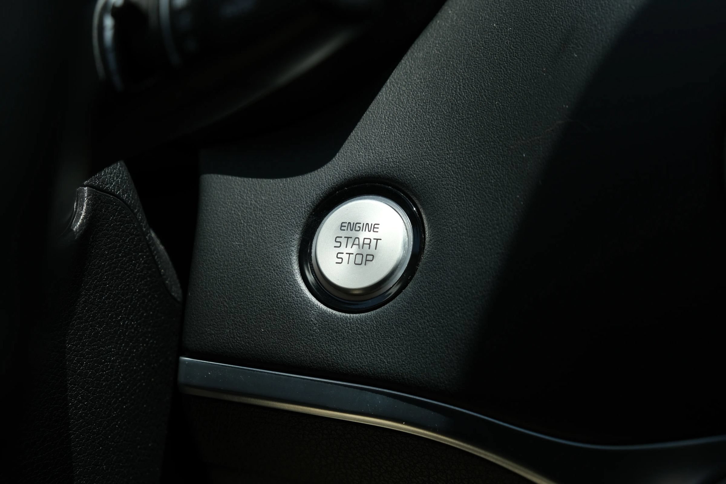 Used 2018 Kia Stinger Premium RWD image 28