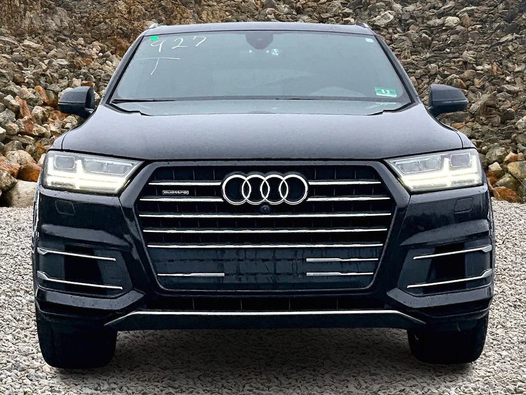 Used 2018 Audi Q7 3.0T Prestige w/ Prestige Package image 3