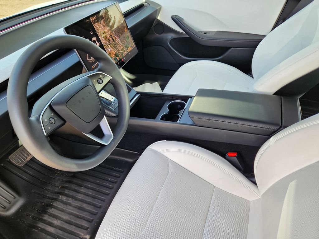 Used 2025 Tesla Model 3 Long Range image 7