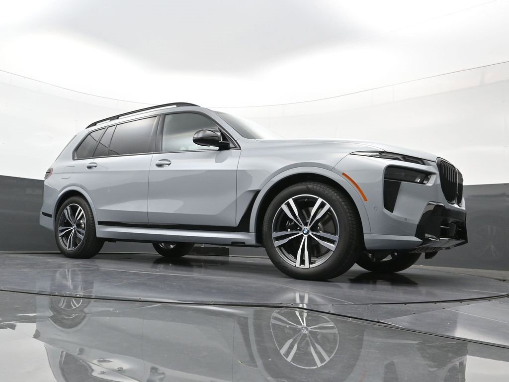 New 2026 BMW X7 M60i w/ Executive Package image 33