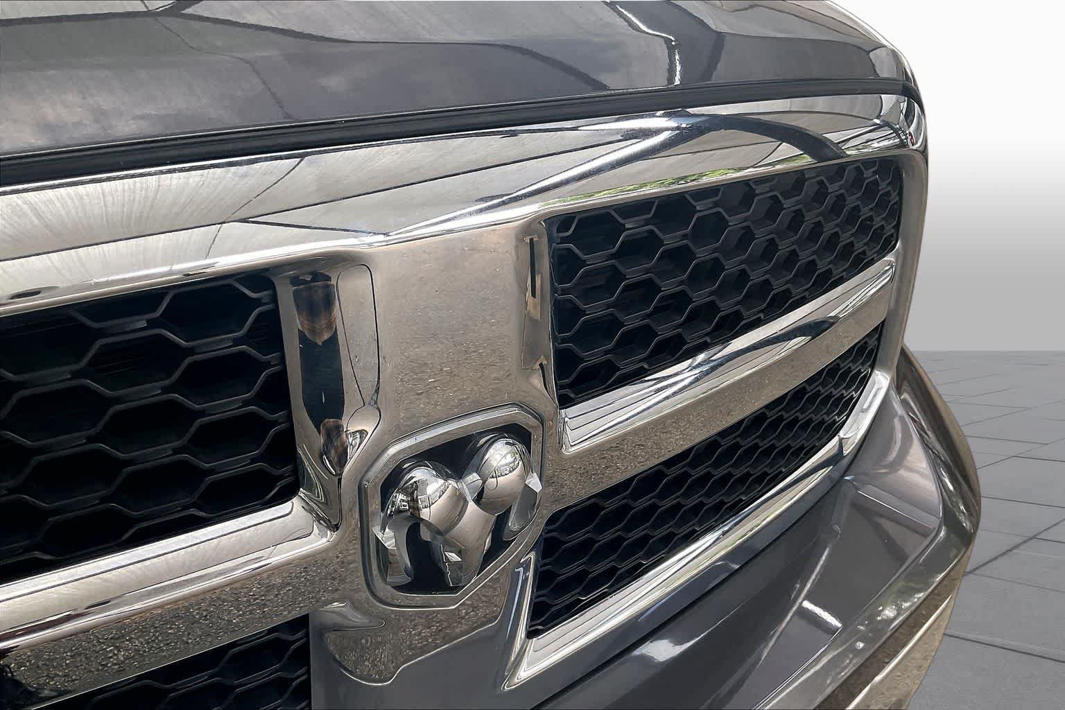 Used 2024 RAM 1500 Classic SLT AWD/4WD image 28