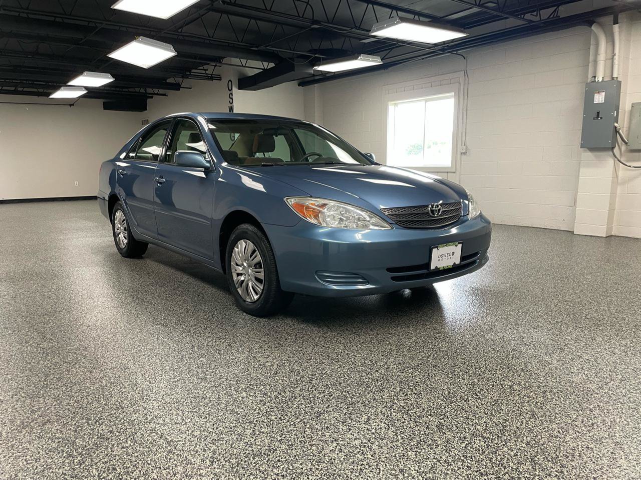 Used 2004 Toyota Camry LE FWD image 4