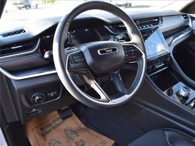 Used 2023 Jeep Grand Cherokee L Laredo image 18