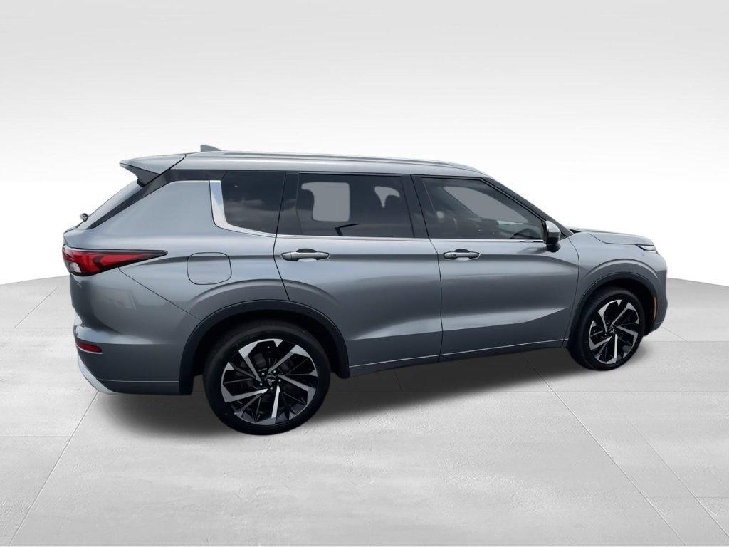 Used 2022 Mitsubishi Outlander SEL AWD/4WD image 9