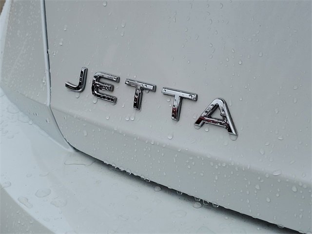 Certified 2022 Volkswagen Jetta SEL image 7