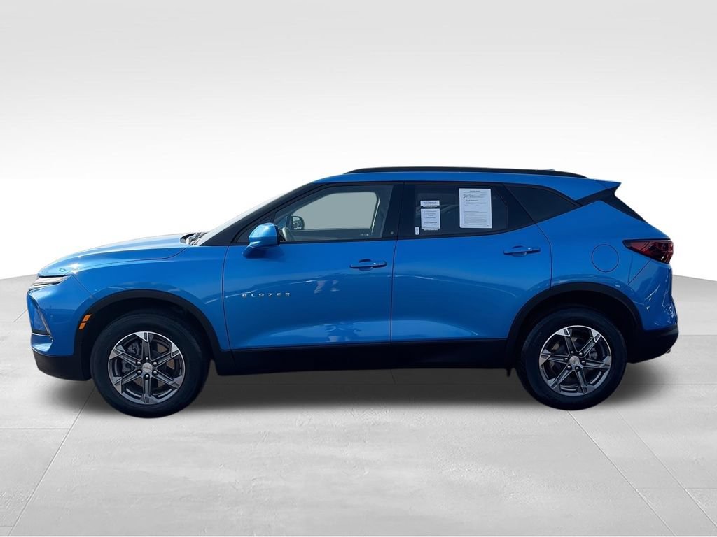 Used 2024 Chevrolet Blazer LT w/ Convenience Package FWD image 5