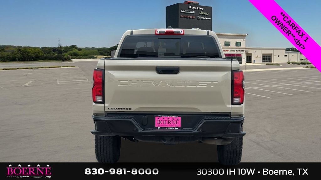 Used 2023 Chevrolet Colorado Z71 w/ Z71 Convenience Package 2 AWD/4WD image 4
