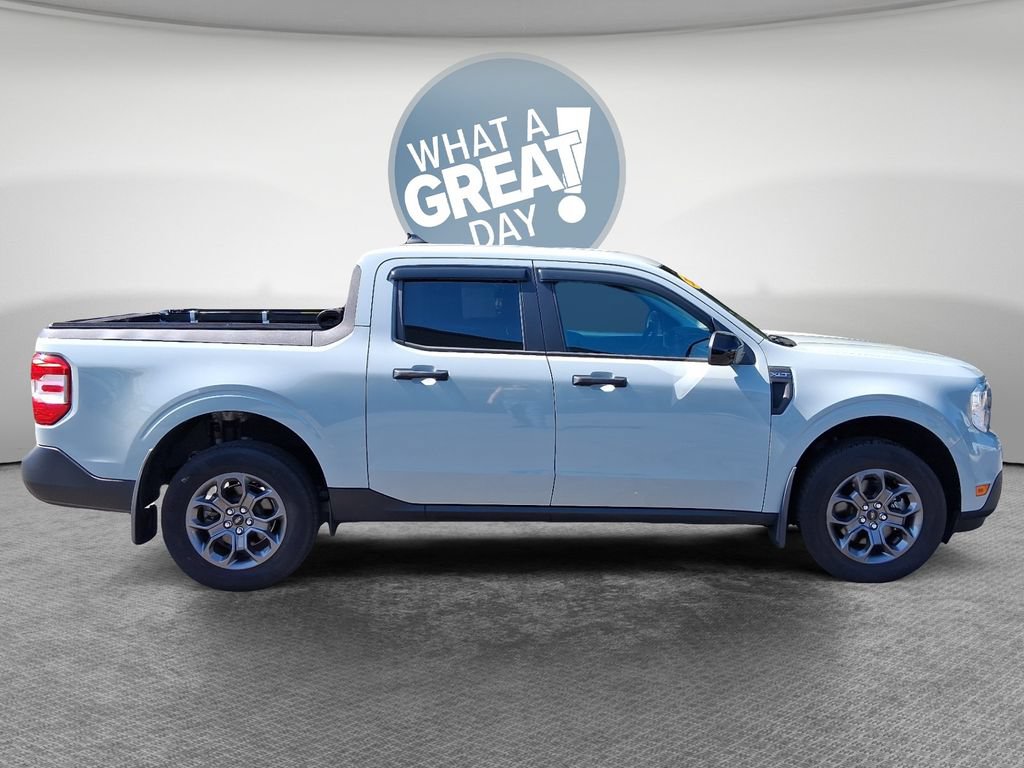 Used 2024 Ford Maverick XLT w/ XLT Luxury Package FWD image 2