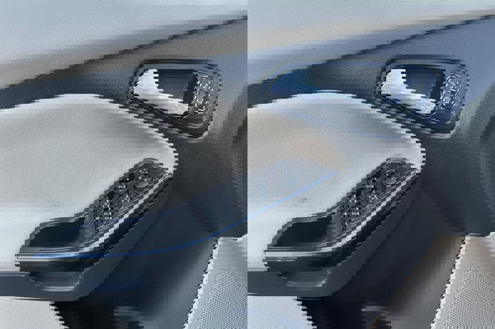 Used 2018 Ford Focus Electric Hatchback image 12