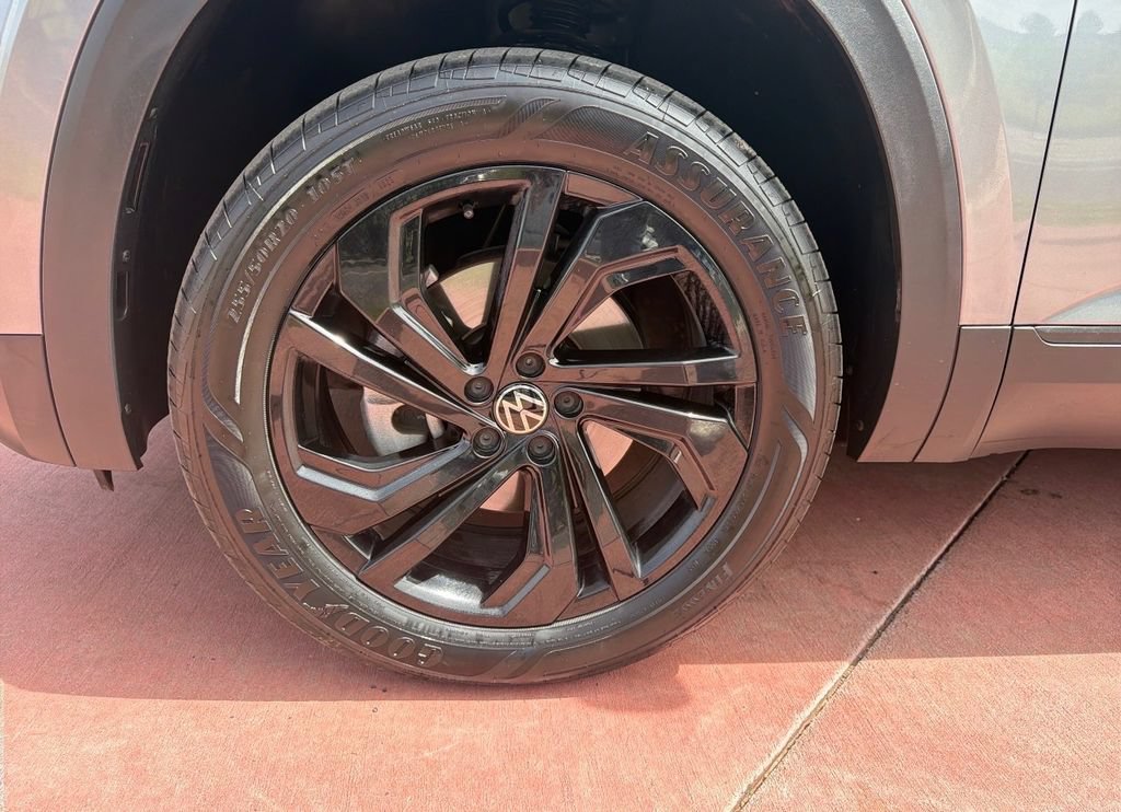 Used 2023 Volkswagen Atlas SE w/ Black Wheel Package AWD/4WD image 41