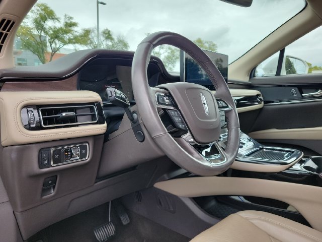 Certified 2022 Lincoln Nautilus Reserve AWD/4WD image 6