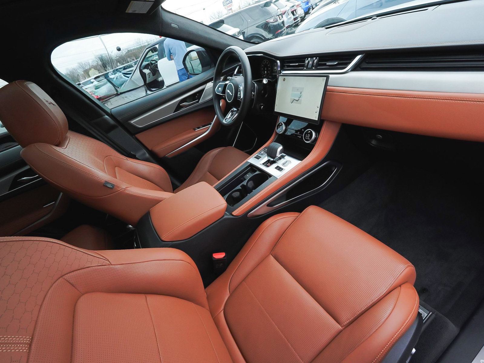 Used 2026 Jaguar F-PACE R-Dynamic S image 44