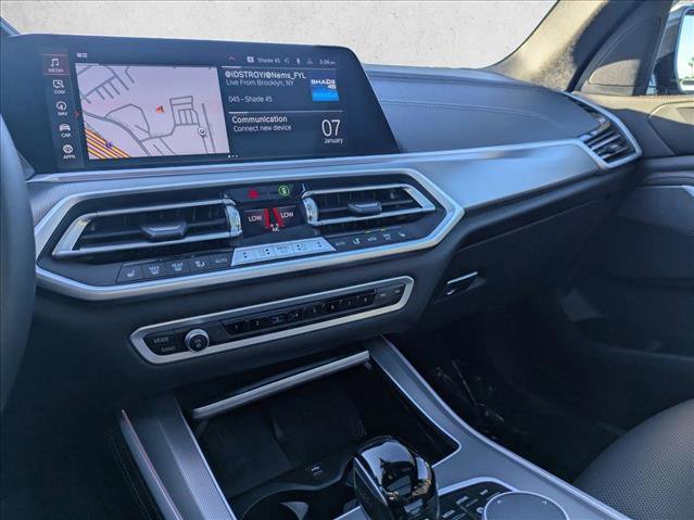 Used 2024 BMW X7 M60i w/ M Sport Professional Package image 15