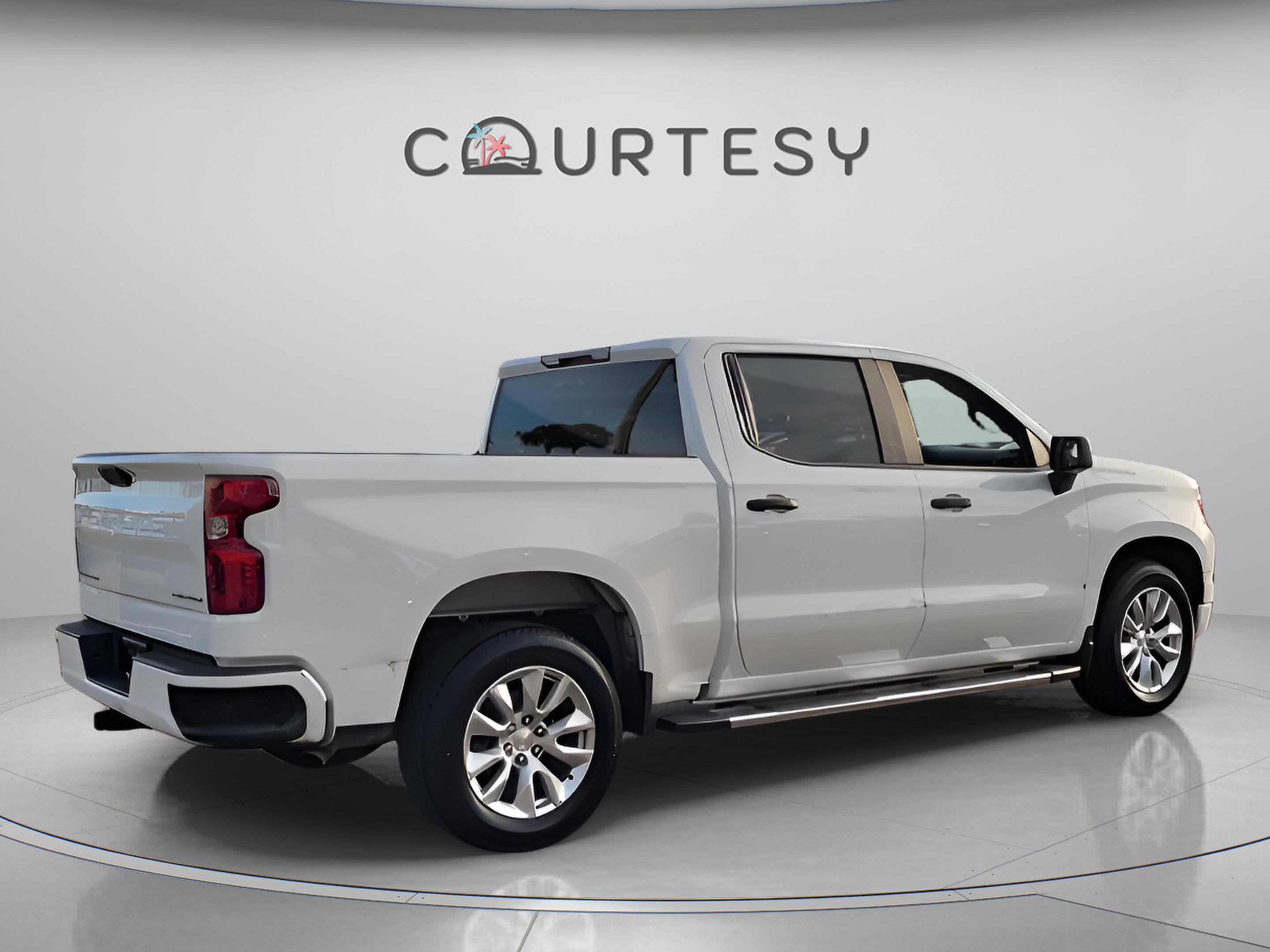 Used 2022 Chevrolet Silverado 1500 Custom image 5