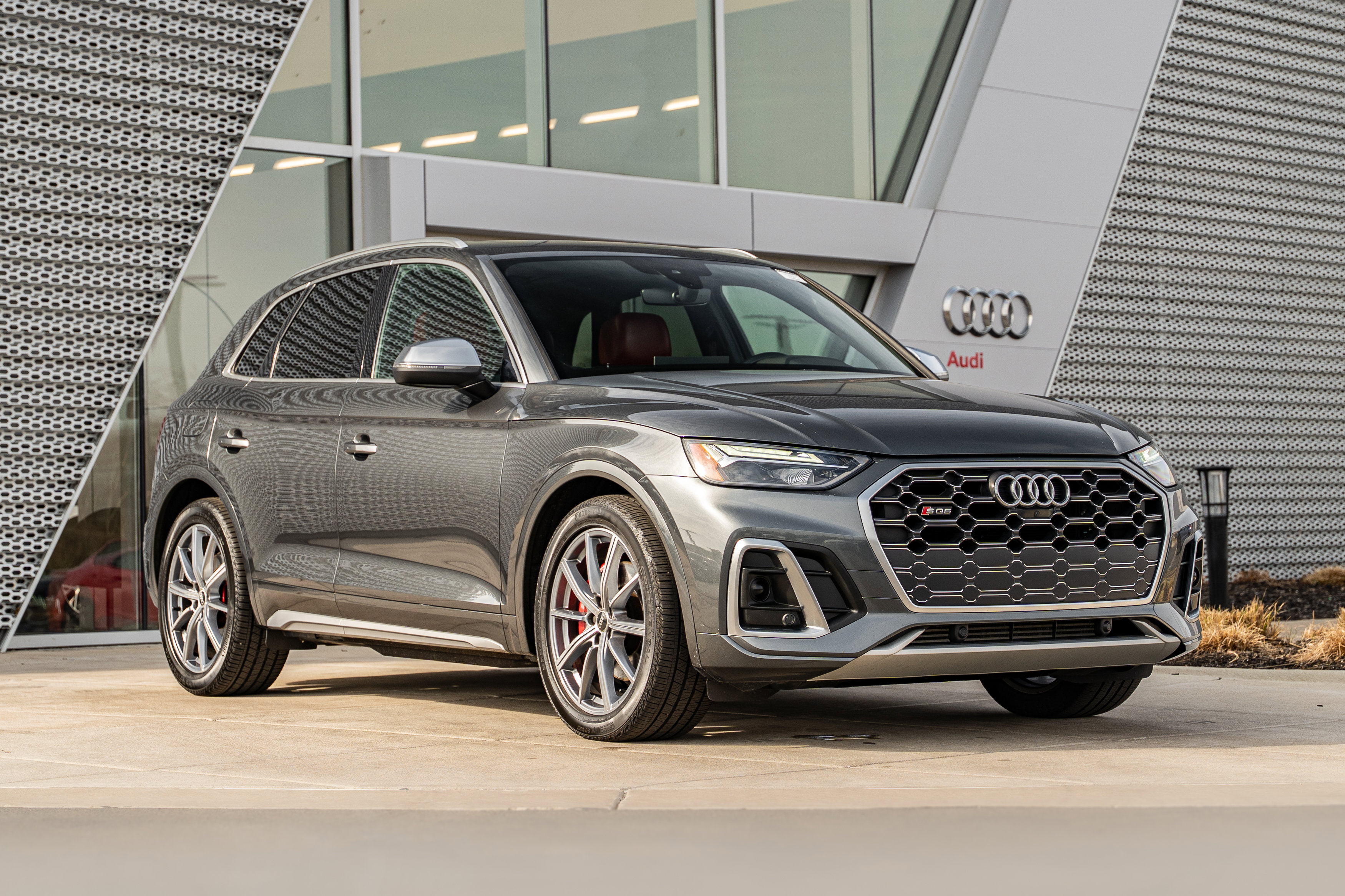 Certified 2021 Audi SQ5 Premium Plus w/ Premium Plus Package AWD/4WD image 1