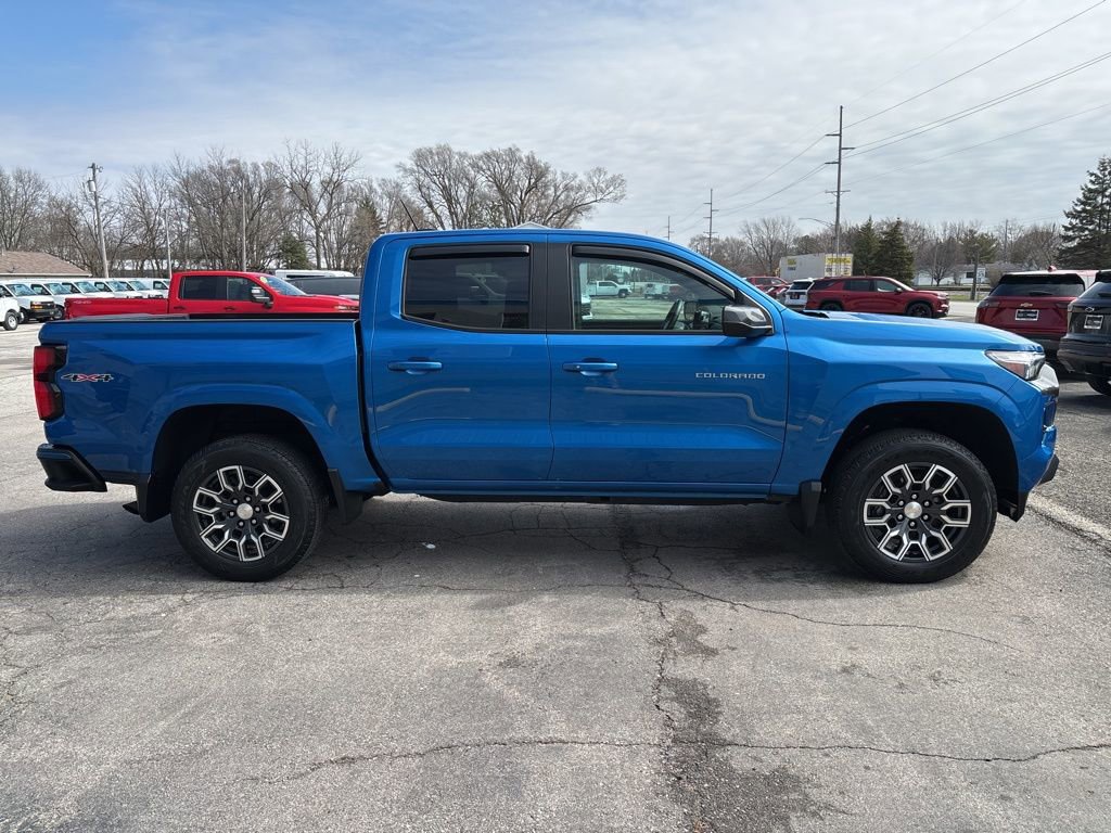 Used 2023 Chevrolet Colorado LT w/ LT Convenience Package III image 4