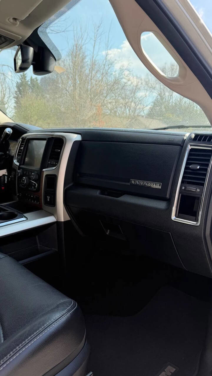 Used 2015 RAM 2500 Laramie w/ Convenience Group image 26