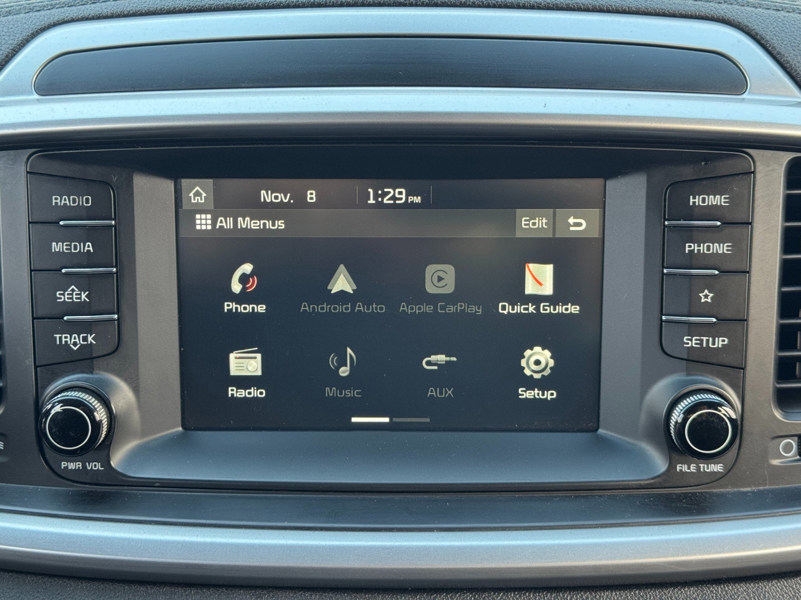 Used 2020 Kia Sorento S image 23