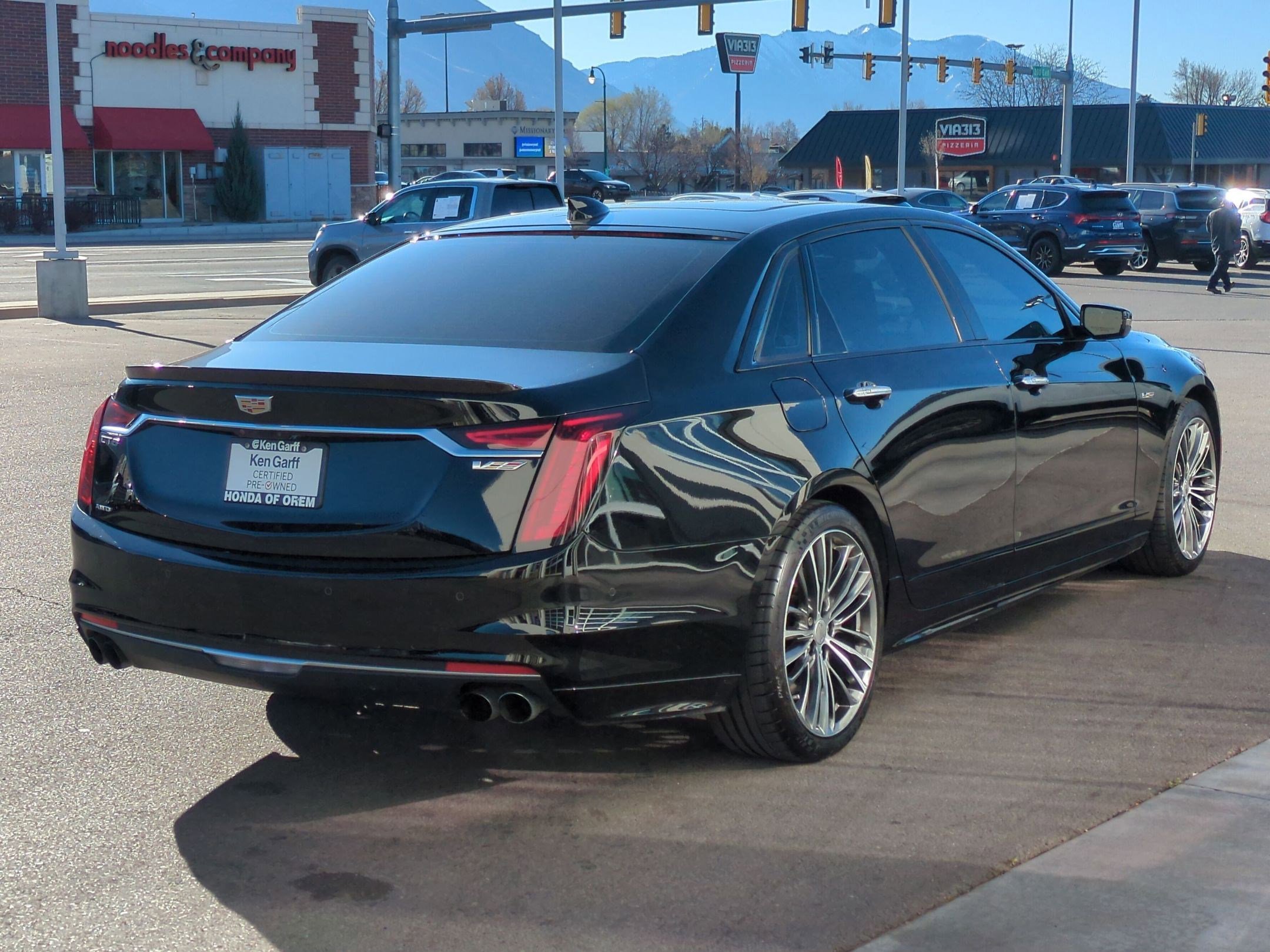 Used 2020 Cadillac CT6 V image 3