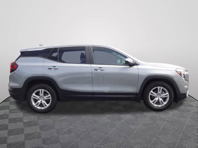 Used 2024 GMC Terrain SLE FWD image 4