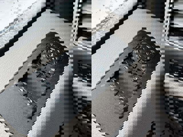 Used 2019 Ford F150 Limited w/ Trailer Tow Package image 17