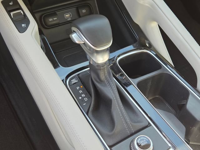 Used 2022 Kia Telluride SX w/ Towing Package FWD image 24