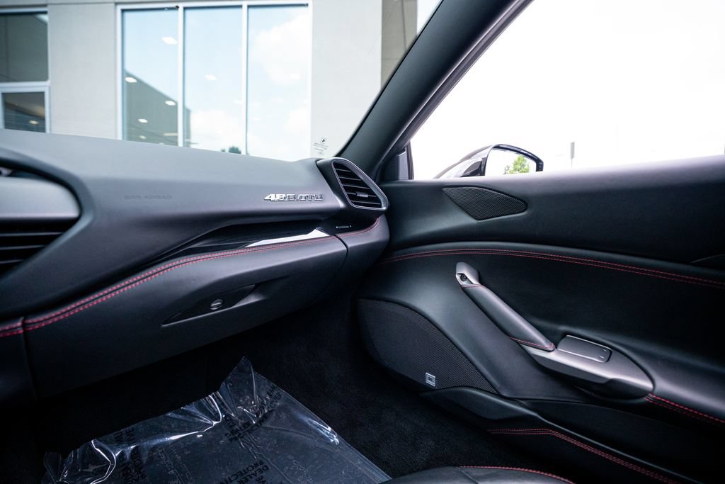 Used 2016 Ferrari 488 GTB RWD image 47