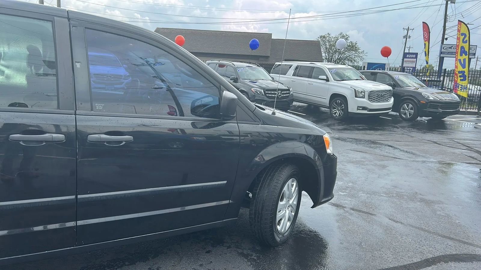 Used 2014 Dodge Grand Caravan American Value Package FWD image 30