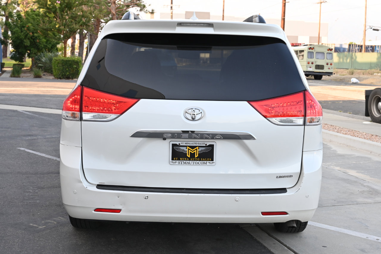 Used 2012 Toyota Sienna Limited image 5
