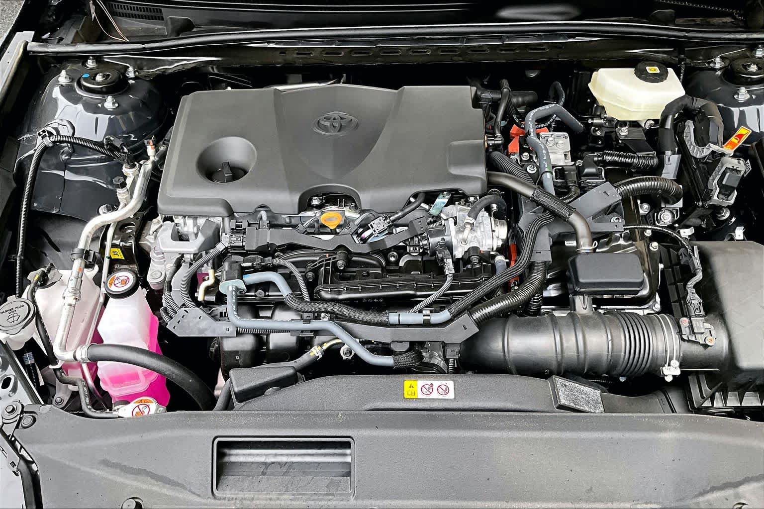 Used 2026 Toyota Camry SE FWD image 32