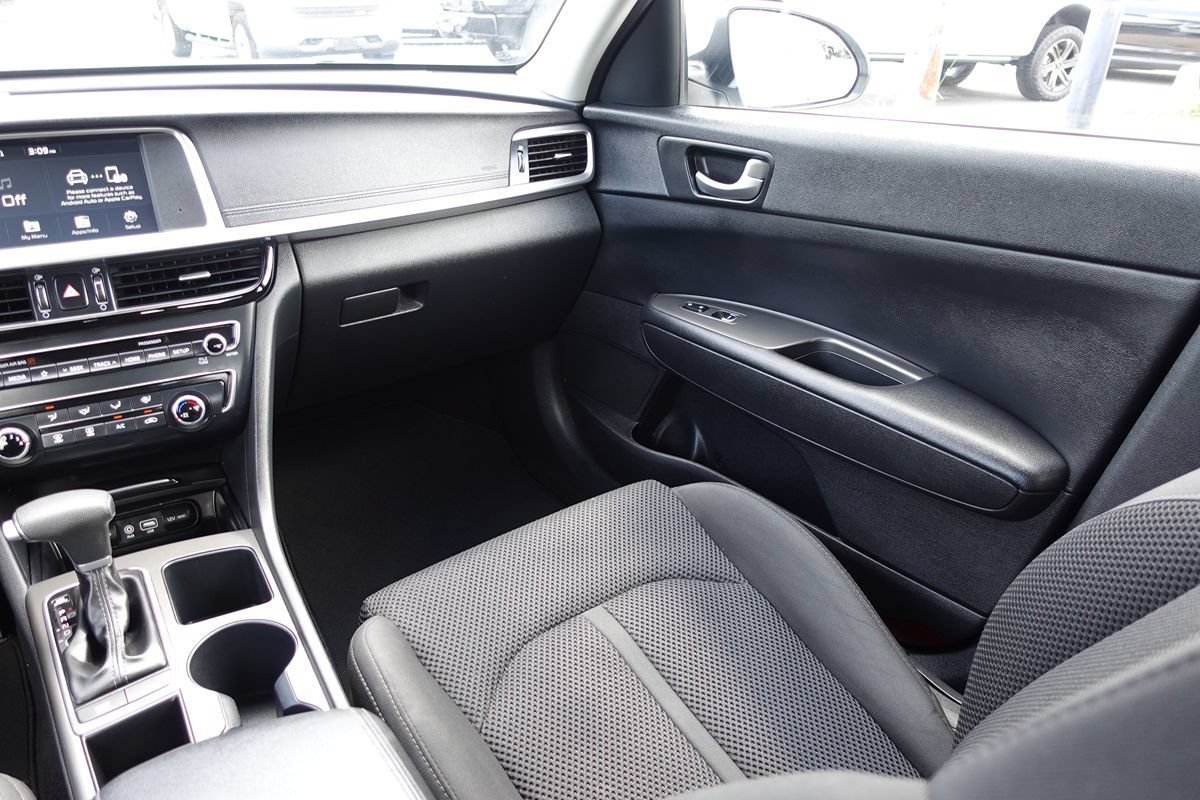 Used 2019 Kia Optima LX FWD image 31